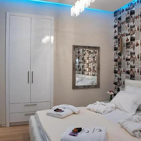 Edward Luxury Apartment *