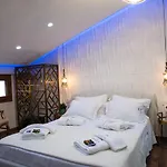 Edward Luxury Апартаменти *