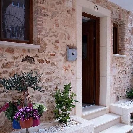 Edward Luxury 아파트 *